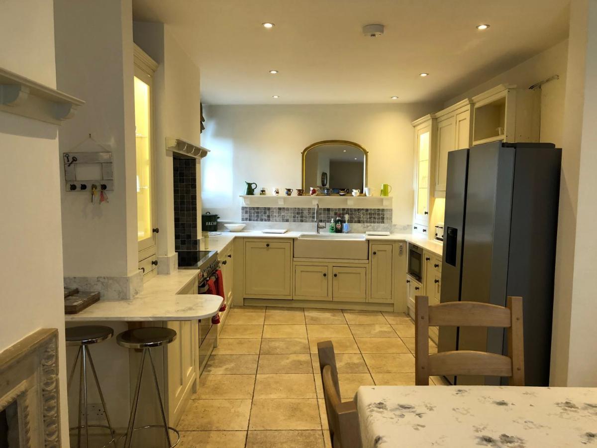 Lauras Townhouse Apartments Lansdown Slope Townhouse Bath Bagian luar foto
